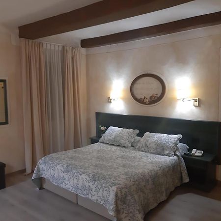 Hotel Borgo Antico ビッビエーナ エクステリア 写真