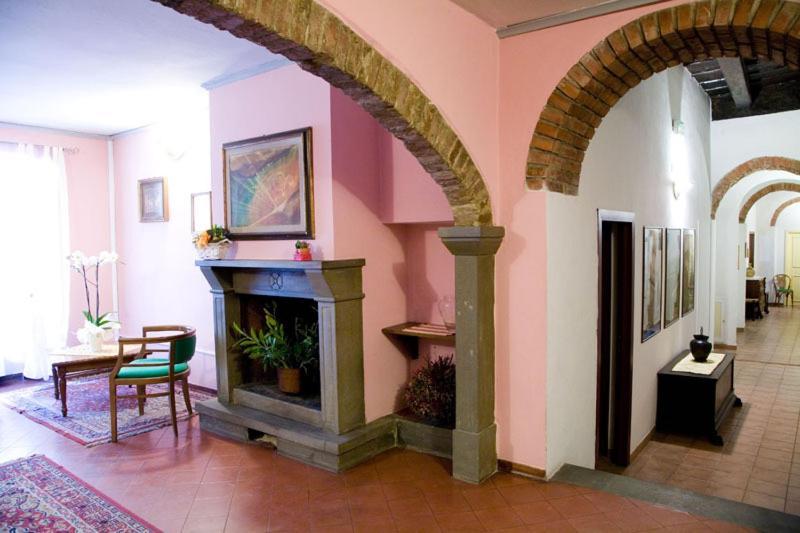 Hotel Borgo Antico ビッビエーナ エクステリア 写真