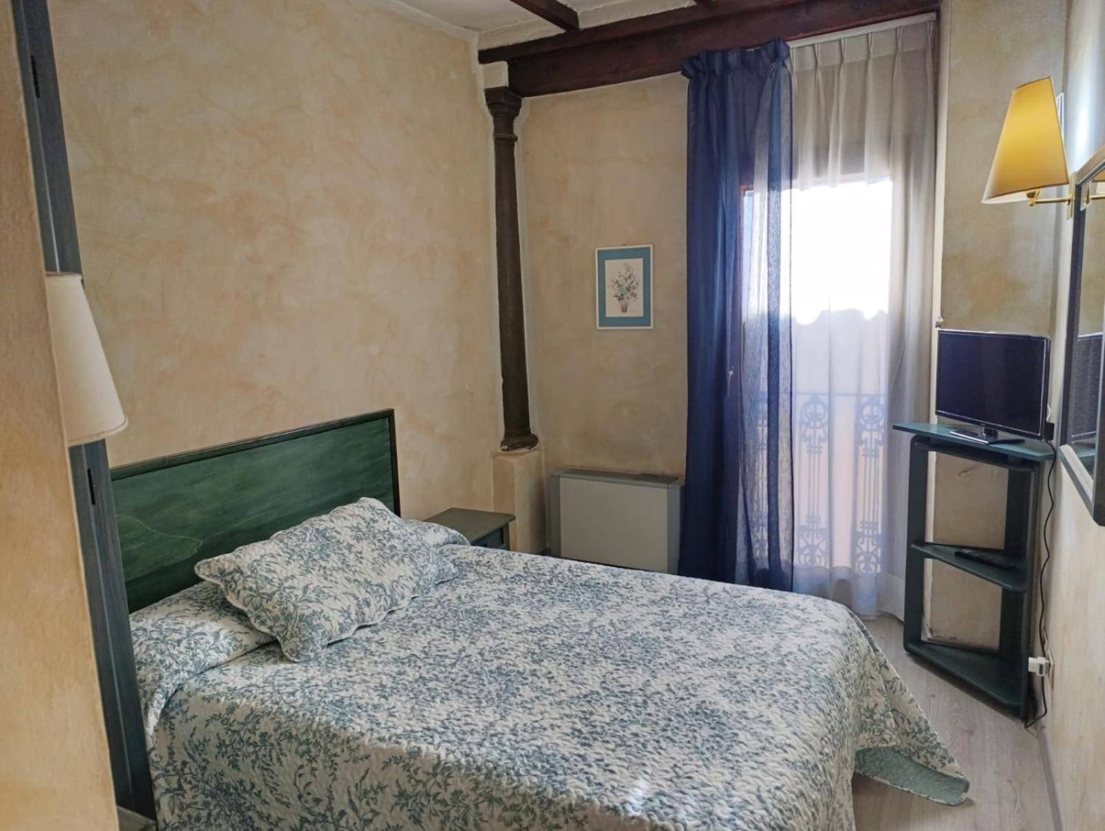 Hotel Borgo Antico ビッビエーナ エクステリア 写真