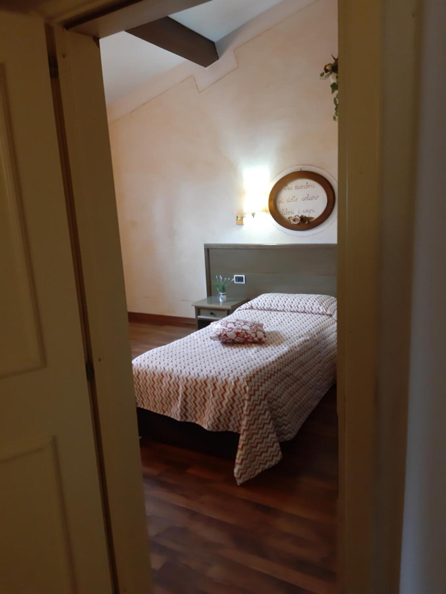 Hotel Borgo Antico ビッビエーナ エクステリア 写真