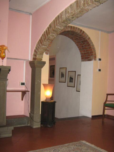 Hotel Borgo Antico ビッビエーナ エクステリア 写真